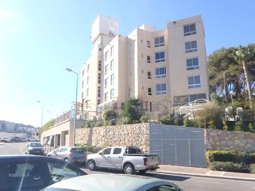 Gallery image of Marom Hotel in Haifa