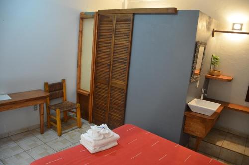 A bathroom at Hostal San Pancho