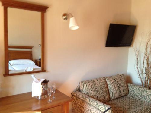  Hotel Xalet Verdú -  Room  picture :   Tea/Coffee maker    Bath    Safety deposit box                           