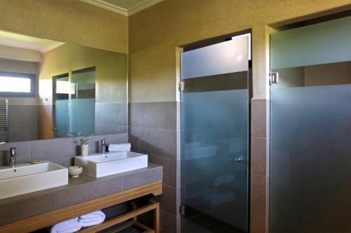 Koupelna v ubytování Salamouni Villa ideal for family, 4-6 chambres, 8-12 personnes