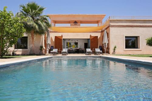 Bazén v ubytování Salamouni Villa ideal for family, 4-6 chambres, 8-12 personnes nebo v jeho okolí