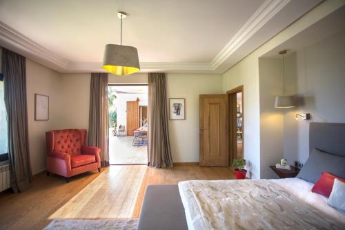 Postel nebo postele na pokoji v ubytování Salamouni Villa ideal for family, 4-6 chambres, 8-12 personnes