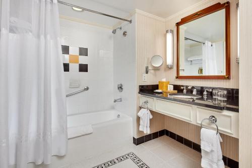 Orchard Hotel Image