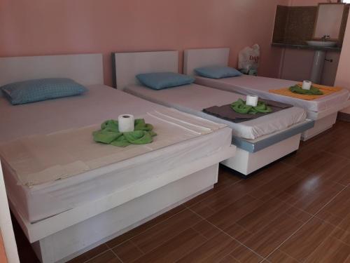 Postel nebo postele na pokoji v ubytování cubby's guesthouse