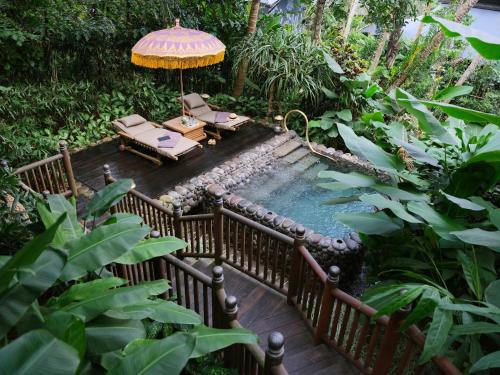 Бассейн в Capella Ubud, Bali или поблизости