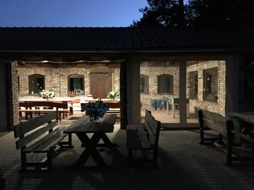 Patio nebo venkovní prostory v ubytování Quatro Osrodek Jezdziecki - Gospodarstwo Agroturystyczne
