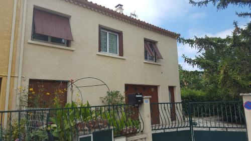 Maison de 2 à 6 personnes au bord de l'Hérault
