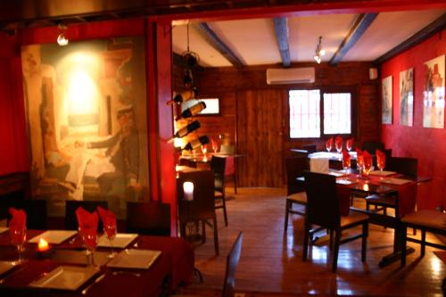 Εστιατόριο ή άλλο μέρος για φαγητό στο Hostal Mont Royal