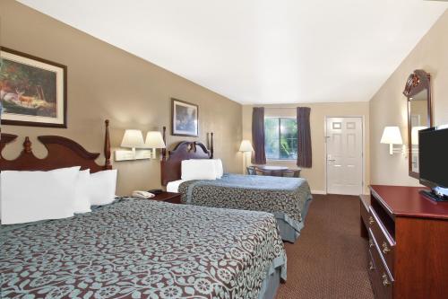 Gallery image of Days Inn by Wyndham Kerrville in Kerrville