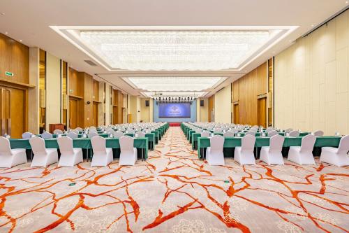 Kawasan bisnes dan/atau bilik persidangan di Jinling Grand Hotel Nanchang
