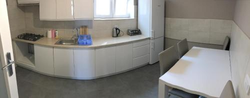 Dapur atau dapur kecil di Apartament Kleopatra