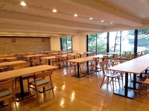 Ein Restaurant oder anderes Speiselokal in der Unterkunft Grampus Inn Shirahama 