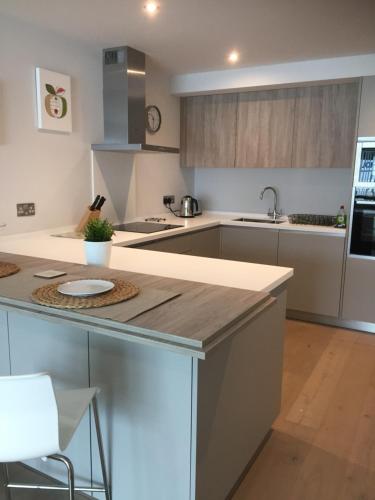Dapur atau dapur kecil di Saltwater Suites at Fistral