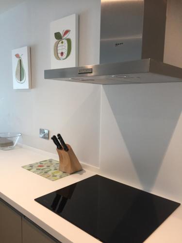 Dapur atau dapur kecil di Saltwater Suites at Fistral