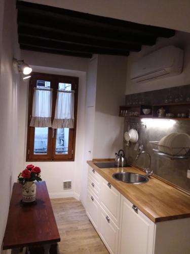 Suite la Nicchia Guelfa