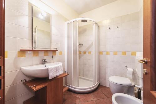 A bathroom at Residence La Tana del Ghiro