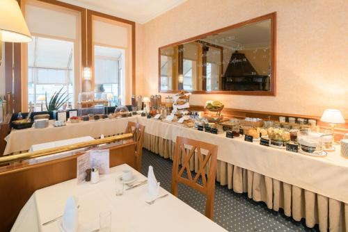 Hotel Mirabeau, BW Signature Collection, Lausanne 레스토랑 또는 맛집