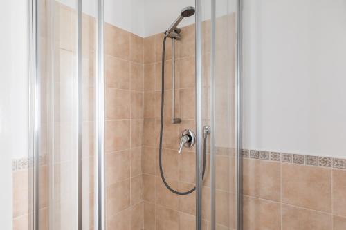 Ванная комната в A World Aparts - 105 Pellegrino
