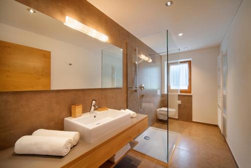Kylpyhuone majoituspaikassa Sonnenhof
