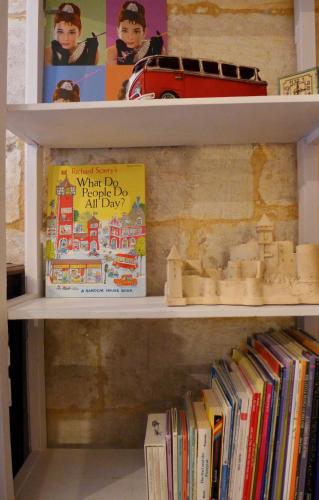 Perpustakaan di rumah percutian