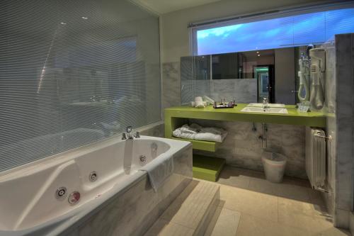 Kúpeľňa v ubytovaní Hotel Spa Sinagoga