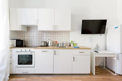 Best Vacation Apartment in Budapest 1073 Budapest, 1-3 Erzsébet körút 4/42 kép - 3