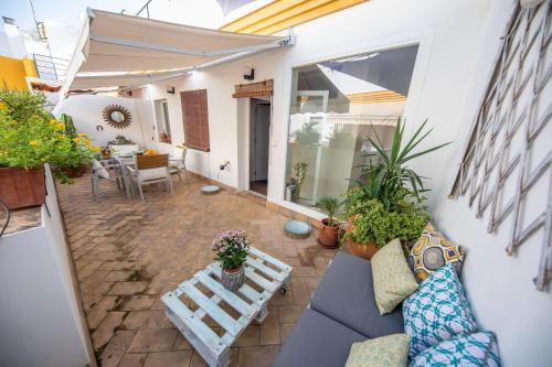 Cosy Apartment with Terrace in the Centre of Seville