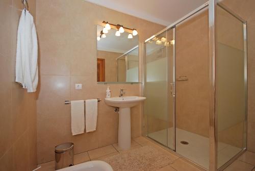 Bilik mandi di Villa Blanquerna