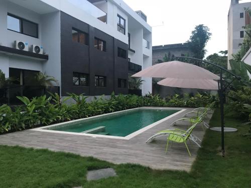 Piscina a Residence Awale Abidjan o a prop