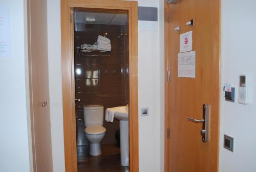 Un baño de Hostal Las Flores Ramblas