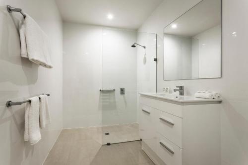 Un baño de Quest on Franklin