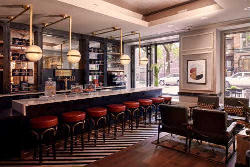 Claridge House Image