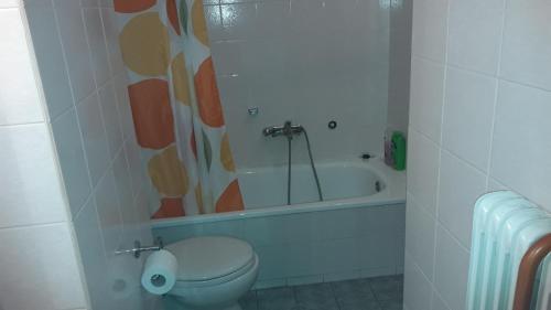 Uma casa de banho em Dimos