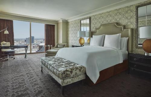 Four Seasons Hotel Las Vegas Image