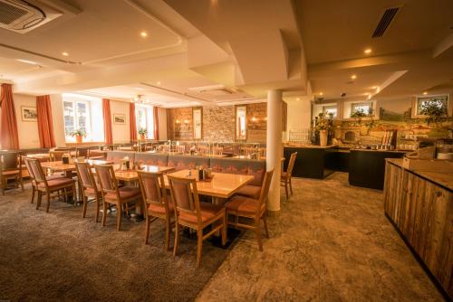 Un restaurante o sitio para comer en Dollinger