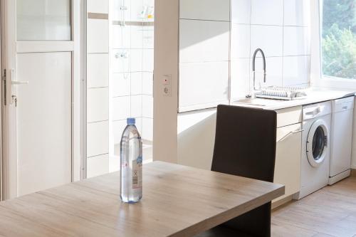 Kuchyň nebo kuchyňský kout v ubytování Holidayapartment Rüsselsheim