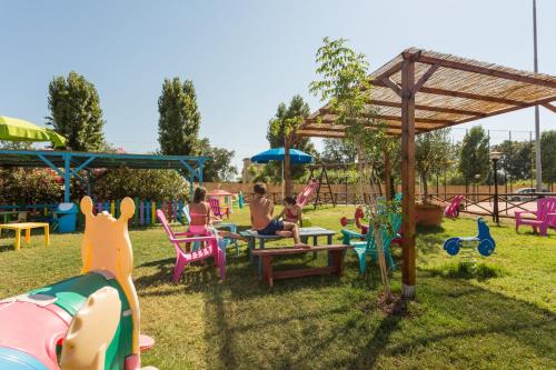 Zona de joacă pentru copii de la Villaggio Mare Si
