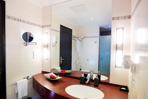 Ett badrum på Mantis Soanambo Hotel And Spa