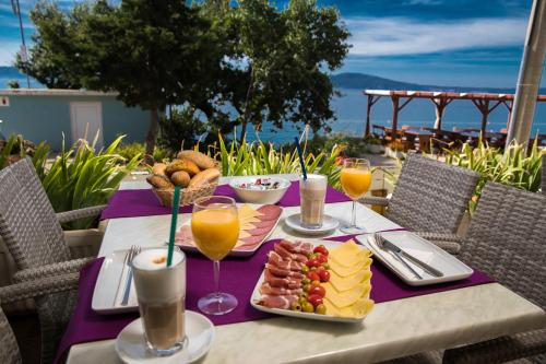 Еда / где поесть недалеко от отеля типа «постель и завтрак»