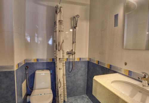 Ένα μπάνιο στο Hotel Odeon