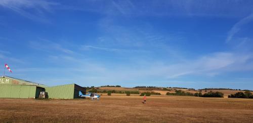 Fotografie z fotogalerie ubytování Hôtel-Logis La Coraline v destinaci Gannat