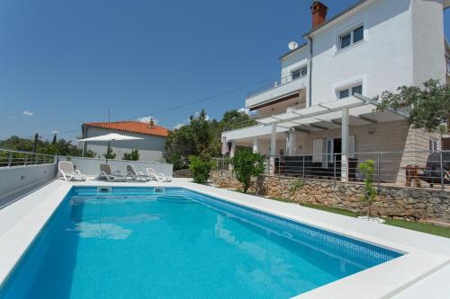 Charming modern house with the new swimming pool - apartment Maya 2