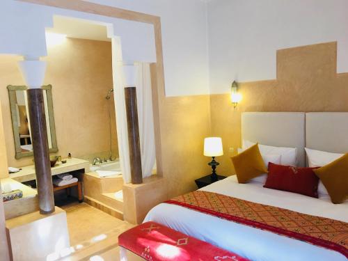 Vannituba majutusasutuses Riad des Golfs
