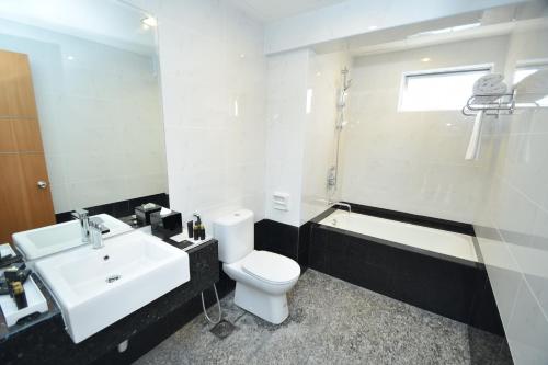 Koupelna v ubytování Tenera Hotel