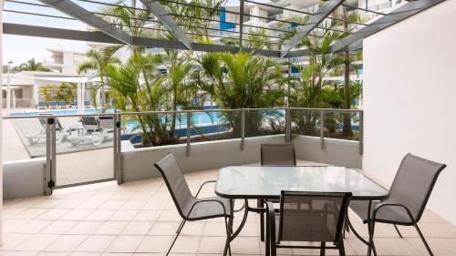 Bazén v ubytování Oaks Hervey Bay Resort and Spa nebo v jeho okolí