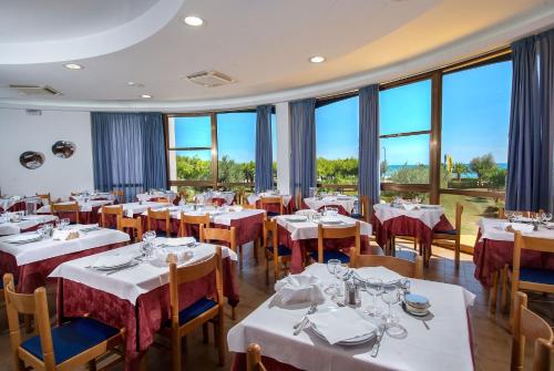 Εστιατόριο ή άλλο μέρος για φαγητό στο Hotel Olimpic