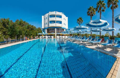 Bazén v ubytování Hotel Olimpic nebo v jeho okolí