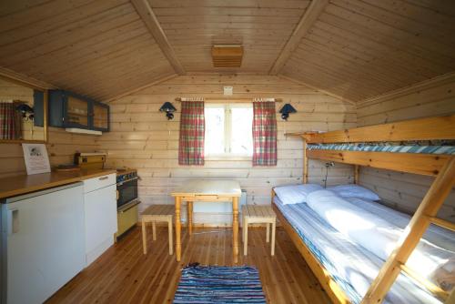 Ett kök eller pentry på Gullesfjord Camping
