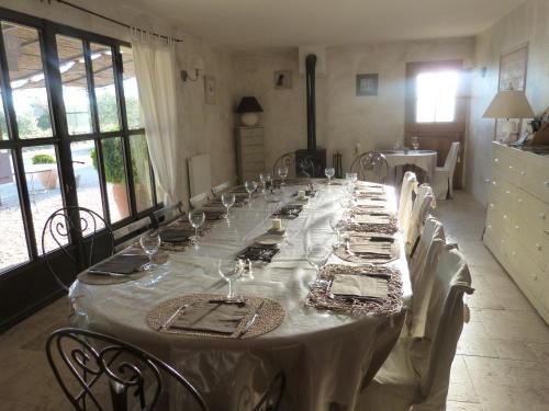 Εστιατόριο ή άλλο μέρος για φαγητό στο Mas Bastide st Victor à 5 mn de Lourmarin