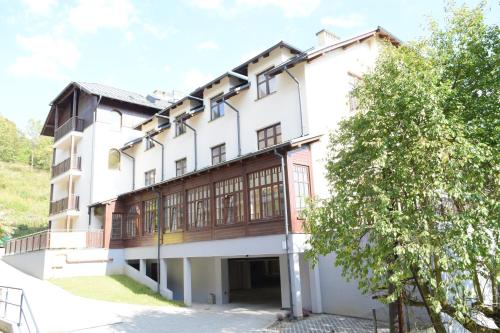 Budova, v ktorej sa apartmán nachádza